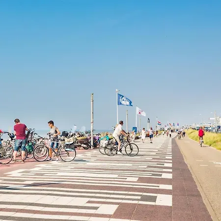 Chalet For 2 At The Beach Chalet Zandvoort